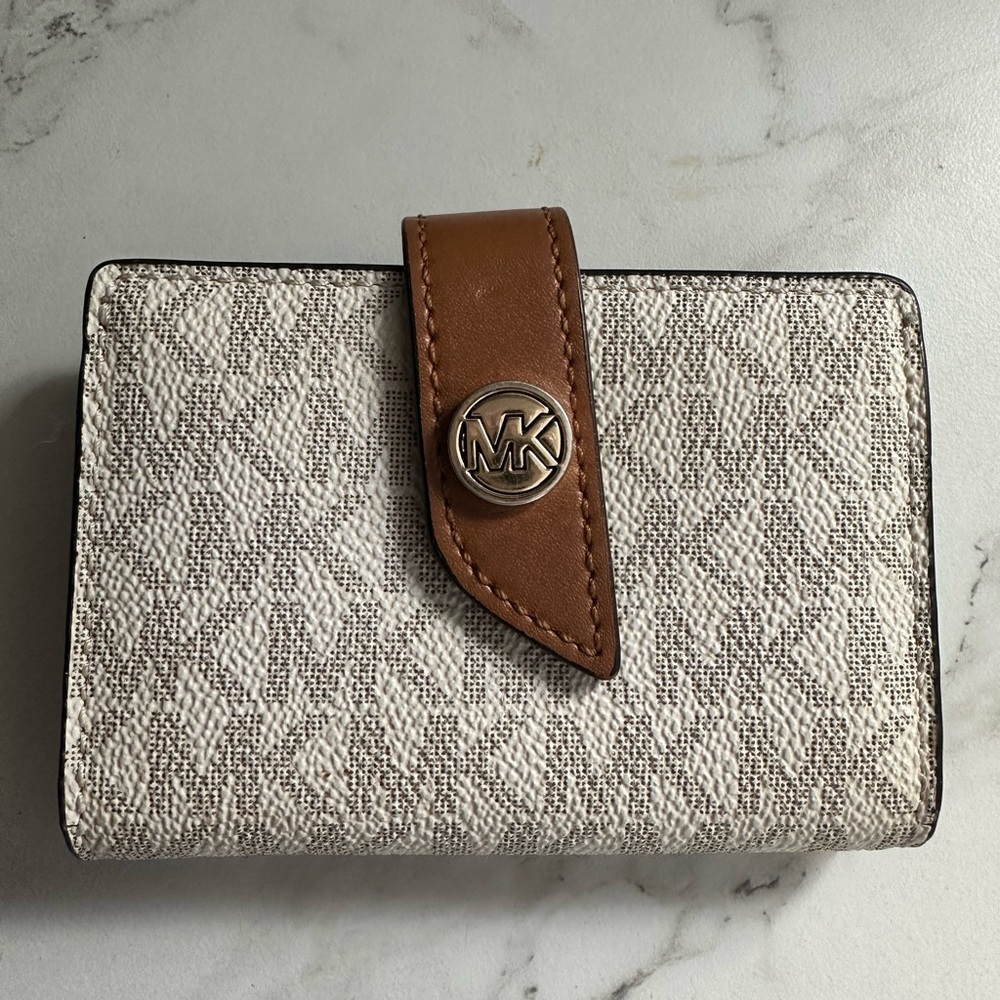 Michael Kors Cream and Brown Logo Women's Wallet.